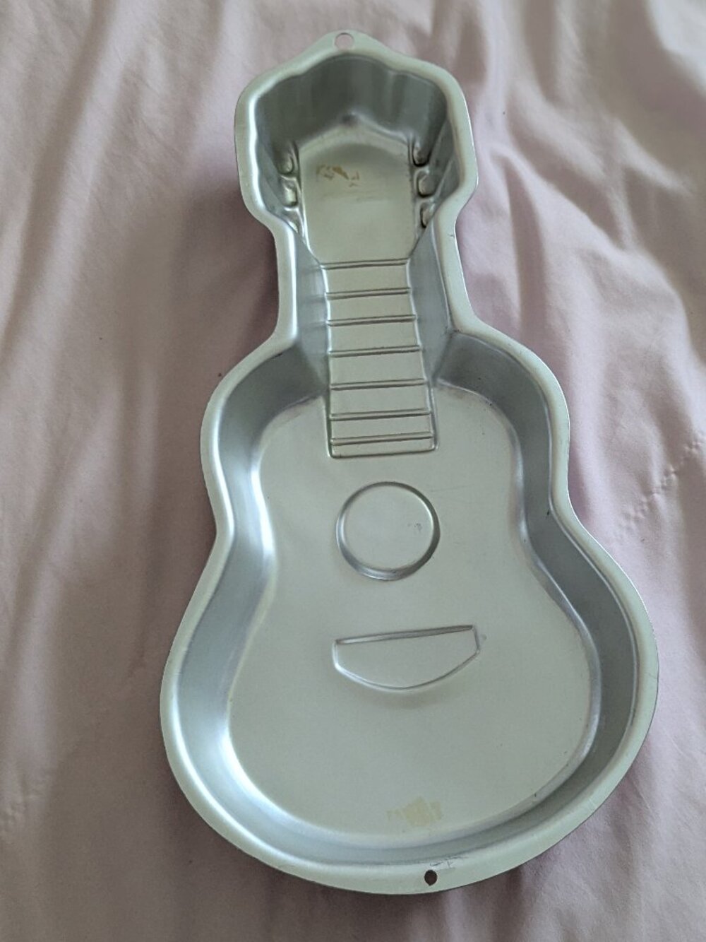Wilton Silver Guitar Cake Pan Aluminum 2105-570